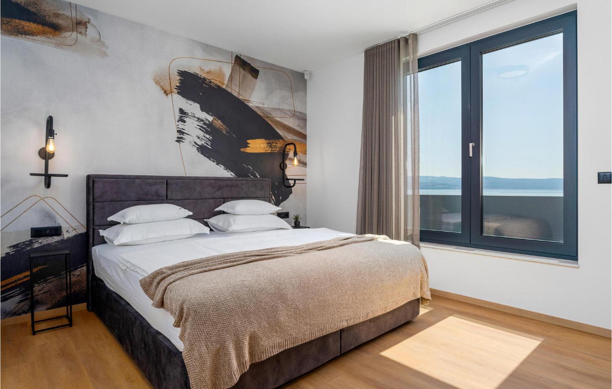 Beautiful Home In Omis With Kitchen Eksteriør bilde