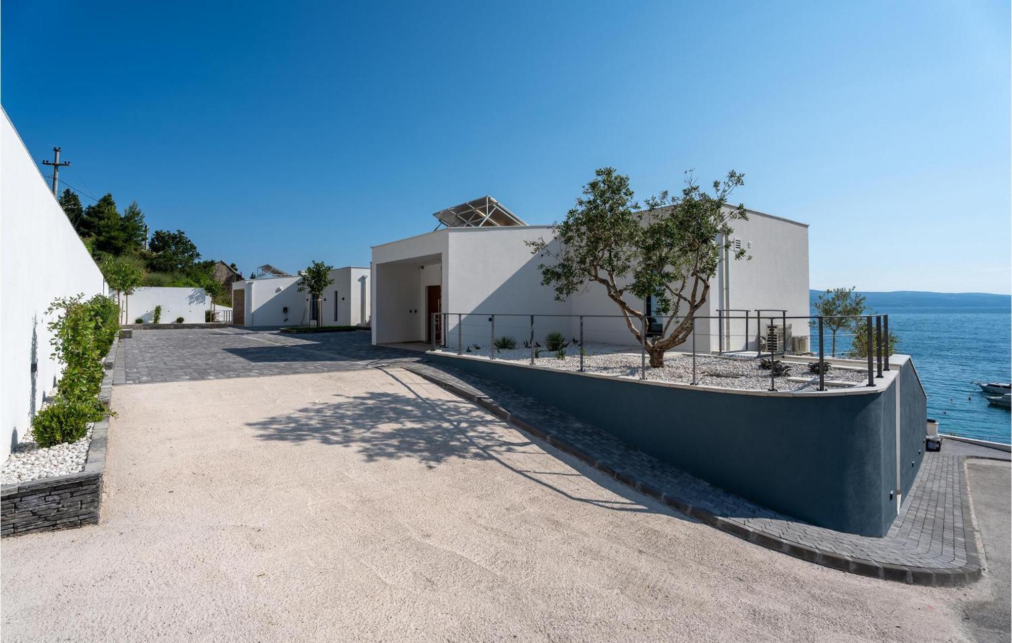 Beautiful Home In Omis With Kitchen Eksteriør bilde