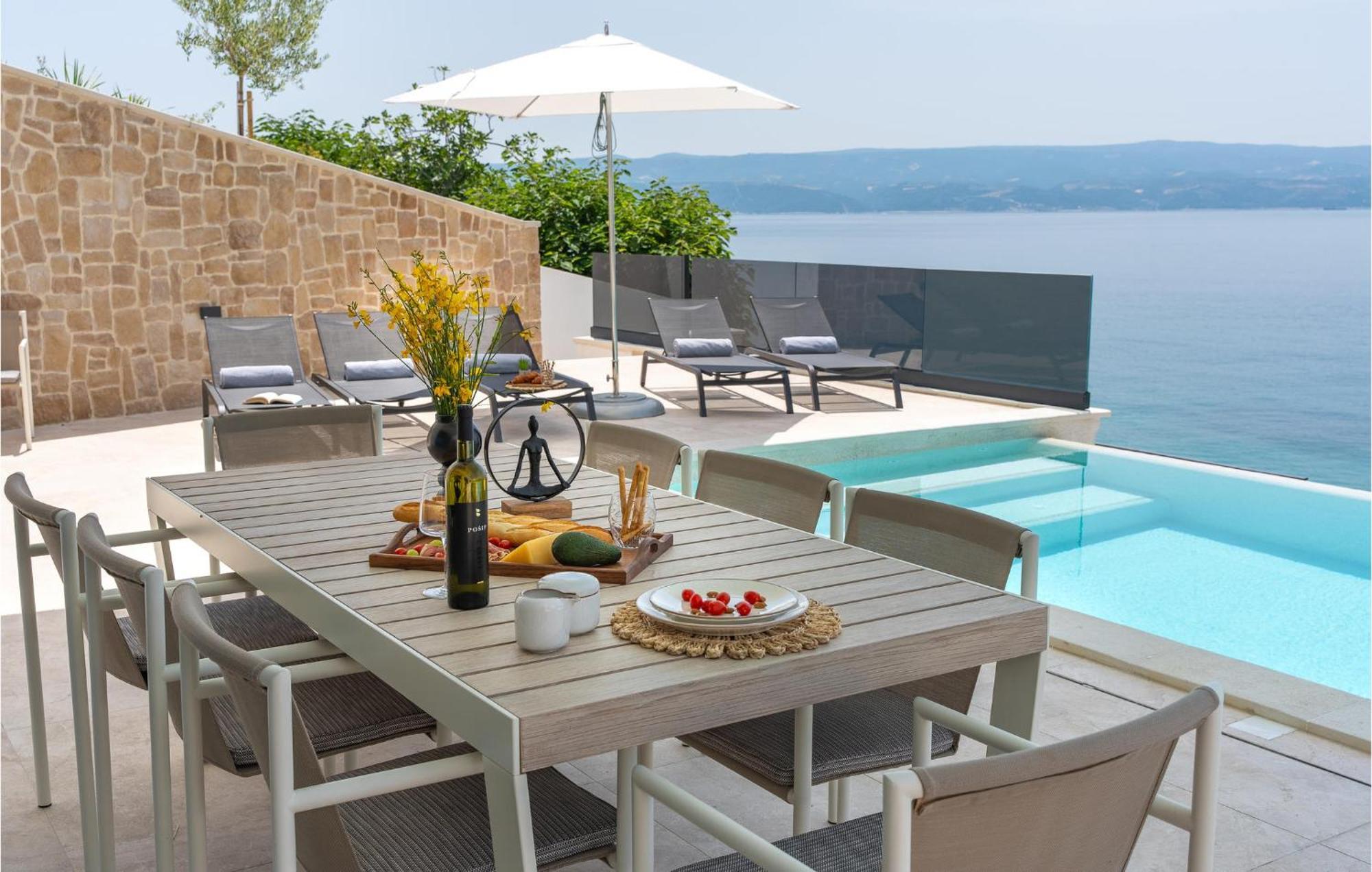 Beautiful Home In Omis With Kitchen Eksteriør bilde